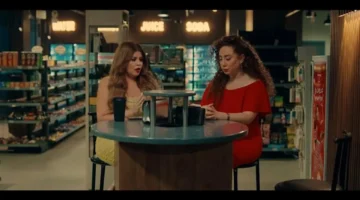 سخرية واضحة 7 في مسلسل كلهم بيحبوا مودي من عائلة آيتن عامر